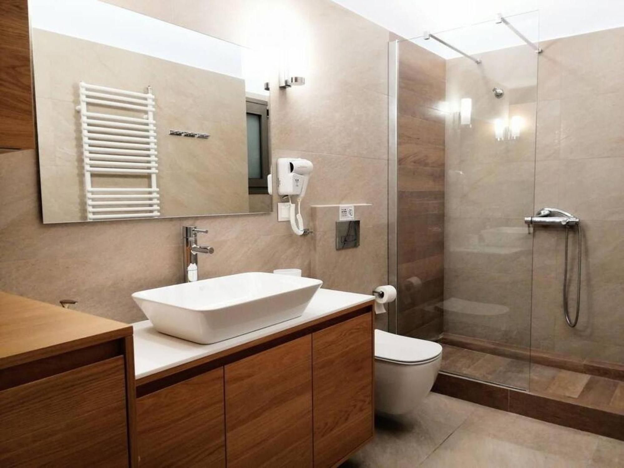 Elegant Apartment In Acropolis Atény Exteriér fotografie