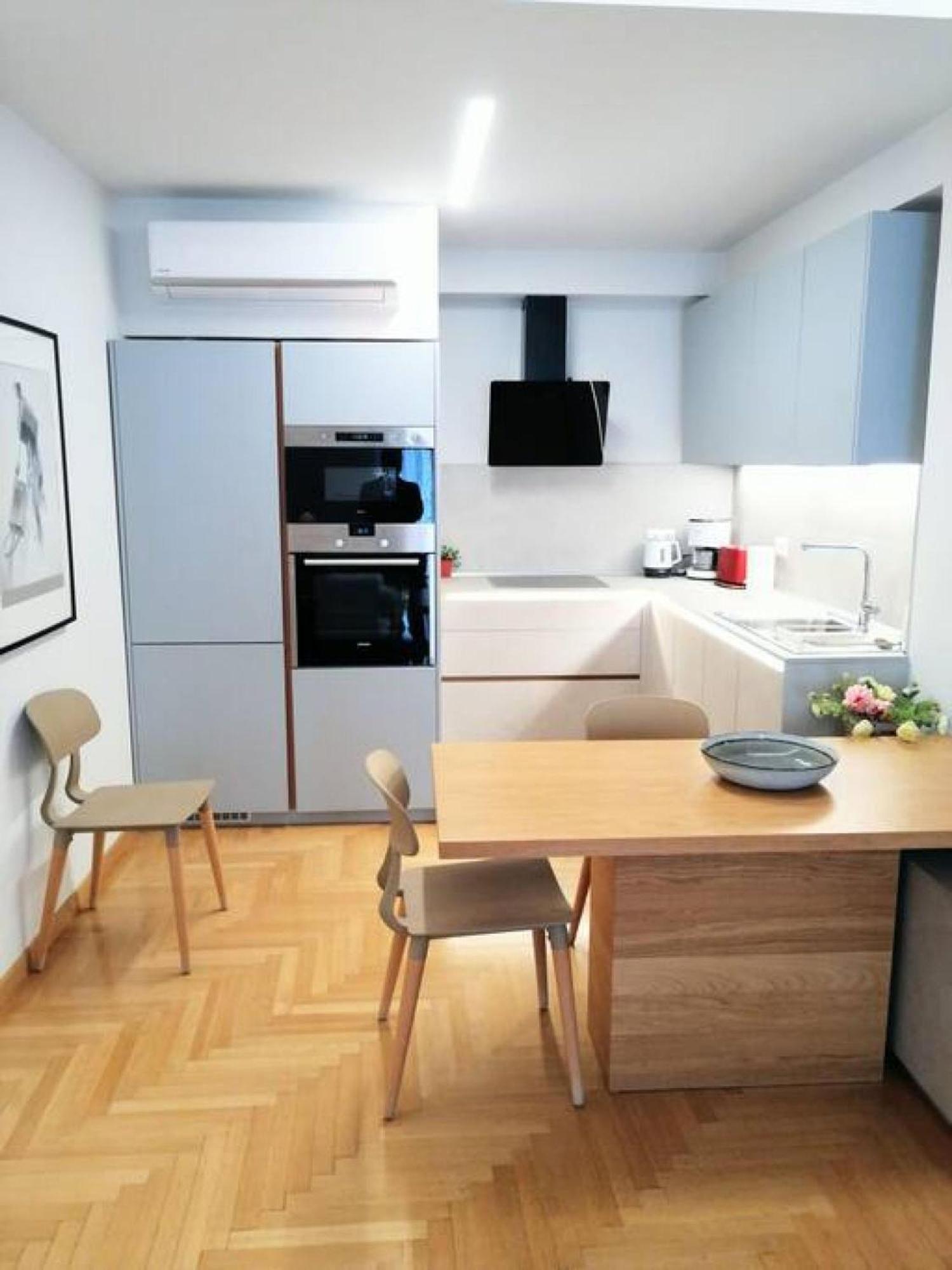 Elegant Apartment In Acropolis Atény Exteriér fotografie